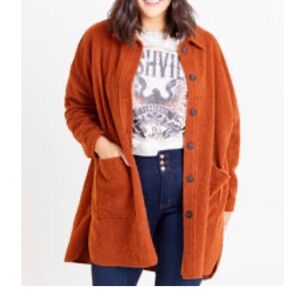 Arula (a beautiful soul) Camryn Teddy Shacket in size C